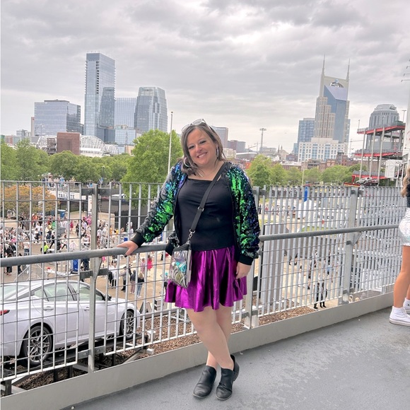 Meet your Posher, Kayce - Picture 1 of 4